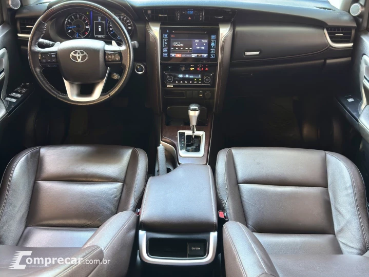 HILUX SW4 2.7 SRV 7 LUGARES 4X2 16V FLEX 4P AUTOMÁTICO