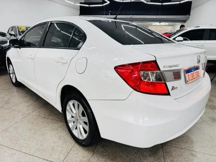 CIVIC LXR 2.0 16V FLEX AUT.