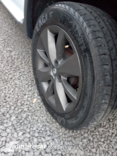 Sandero 1.6 16V 4P FLEX STEPWAY AUTOMÁTICO