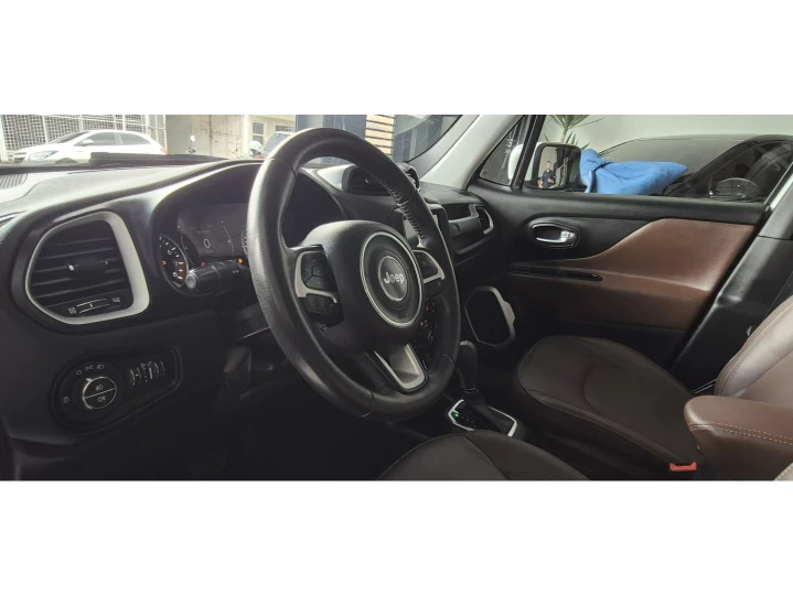 RENEGADE 1.8 16V Longitude