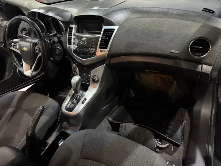 CRUZE 1.8 LT 16V FLEX 4P MANUAL