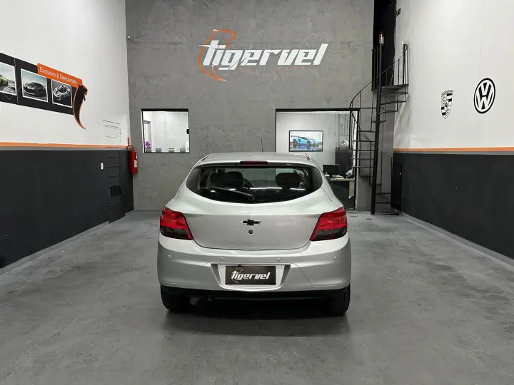 Onix 1.4 Mpfi Lt 8V Flex 4P Manual