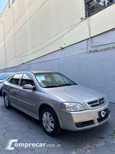ASTRA 2.0 MPFI Elegance Sedan 8V