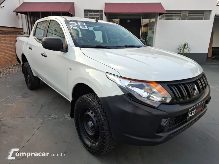 L200 TRITON 2.4 16V Turbo GL CD 4X4