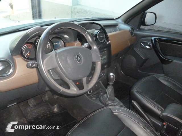 DUSTER 2.0 16V Dakar II 4WD