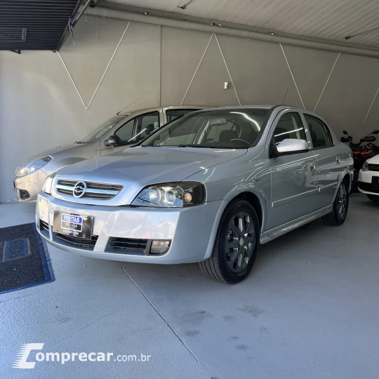 Astra Sed. Advant. 2.0 8V MPFI FlexP. 4p