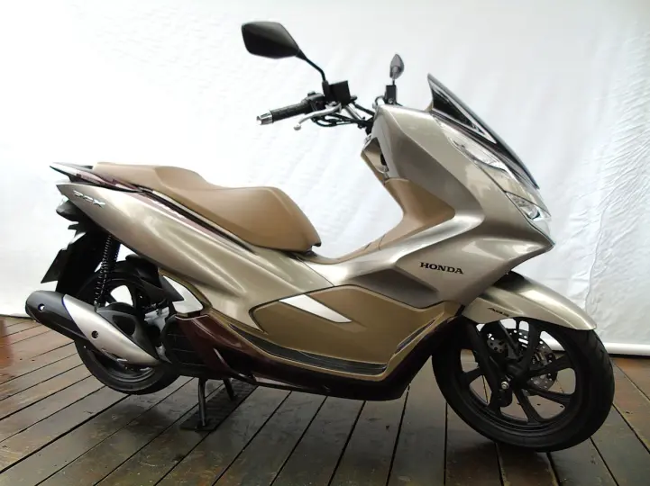 HONDA PCX 150 DLX