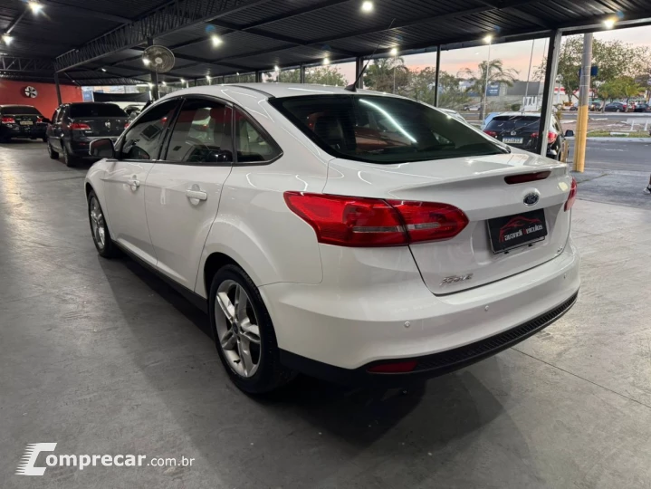 Focus Sedan 2.0 16V 4P FLEX SE POWERSHIFT AUTOMÁTICO