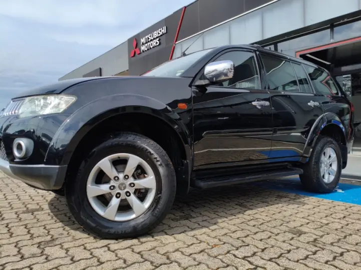 PAJERO DAKAR 3.2 HPE 4X4 7 Lugares 16V Turbo Intercooler