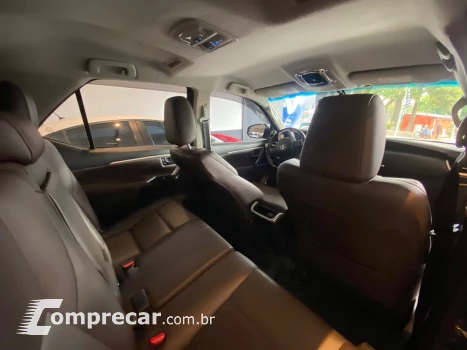 HILUX SW4 2.8 D-4d Turbo SRX Platinum 7L 4X4