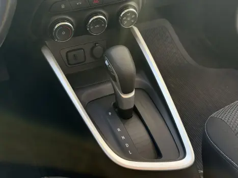 ONIX SEDAN Plus LTZ 1.0 12V TB Flex Aut.