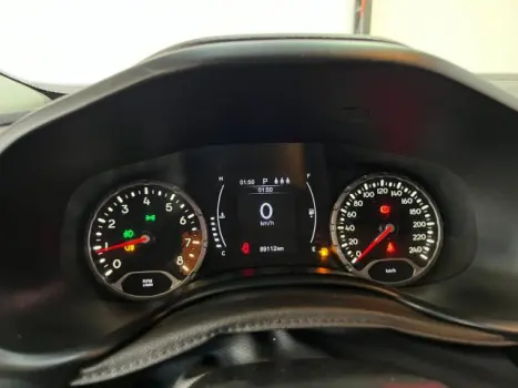 RENEGADE - 1.8 16V LONGITUDE 4P AUTOMÁTICO