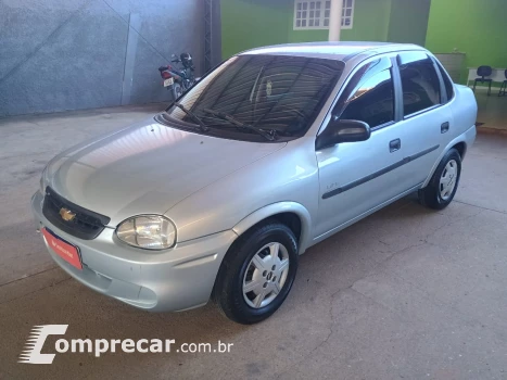 CHEVROLET Corsa 4 portas