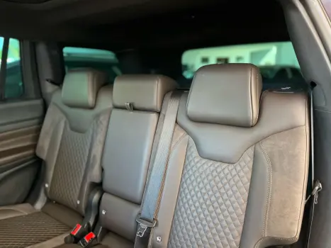 COMMANDER 1.3 T270 TURBO FLEX OVERLAND AT6