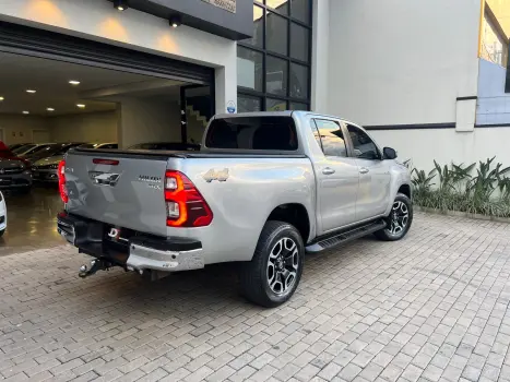 HILUX 2.8 D-4d Turbo CD SRX 4X4