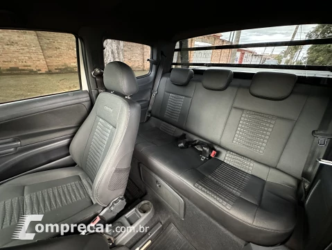 SAVEIRO 1.6 Cross CD 16V