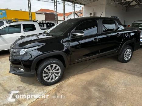 Fiat Strada freedom 4 portas