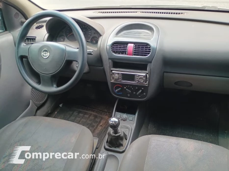 Corsa Sedan 1.8