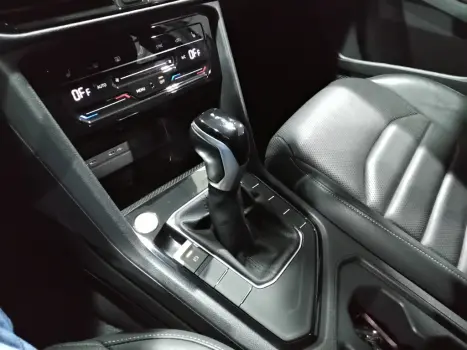 TAOS 1.4 250 TSI TOTAL FLEX COMFORTLINE AUTOMÁTICO