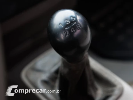 HR - 2.5 TCI HD LONGO SEM CAÇAMBA 4X2 8V 97CV TURBO INTERCOO