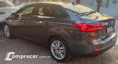 FOCUS 2.0 SE Fastback 16V