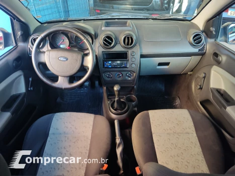 FIESTA 1.6 MPI Class Hatch 8V