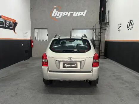 Tucson 2.0 Mpfi Gls 16V 143Cv 2Wd Gasolina 4P Automático