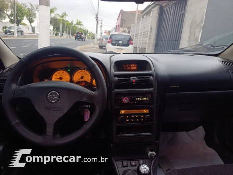 ASTRA 2.0 MPFI Advantage 8V