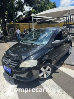Volkswagen FOX 1.0 MI Sportline 8V 4 portas