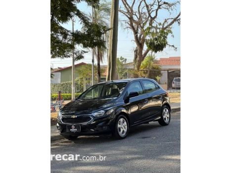 CHEVROLET ONIX 1.4 MPFI LT 8V FLEX 4P MANUAL 5 portas