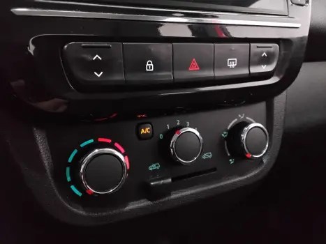 KWID 1.0 12V SCE FLEX OUTSIDER MANUAL