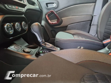 TORO 1.8 16V EVO Freedom AT6