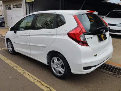 Fit 1.5 16V 4P PERSONAL FLEX AUTOMÁTICO CVT