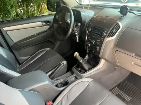 S10 2.4 LT 4X2 CD 8V