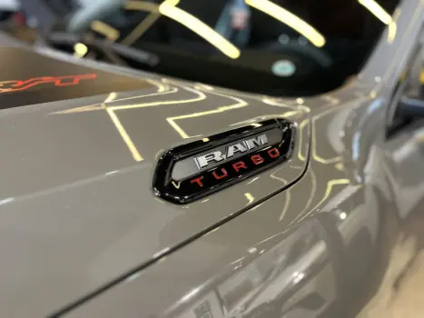 Rampage 2.0 4P HURRICANE 4 TURBO R/T 4X4 AUTOMÁTICO