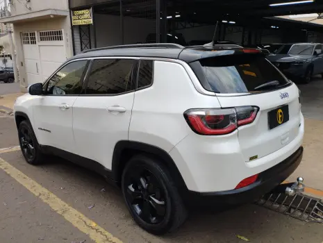 Compass 2.0 16V 4P LONGITUDE FLEX AUTOMÁTICO