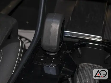 C40 P8 Recharge Pure Electric AWD