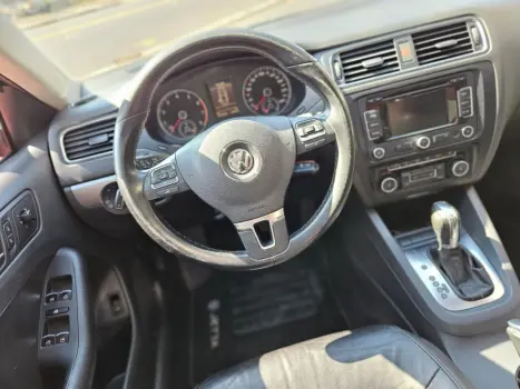 JETTA Highline 2.0 TSI 16V 4p Tiptronic