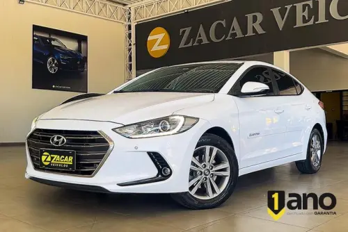 Hyundai ELANTRA 4 portas