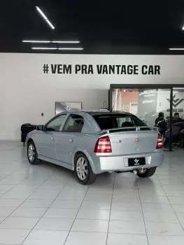 ASTRA 2.0 MPFI Advantage 8V