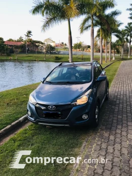 Hyundai HB20X 1.6 16V Premium 4 portas
