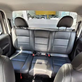 AMAROK Trendline CD 2.0 TDI 4X4 Dies Aut