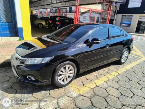 Honda Civic Sedan LXR 2.0 Flexone 16V Aut. 4p 4 portas