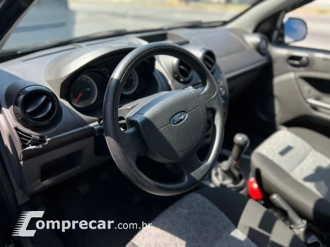 FIESTA 1.6 MPI First Sedan 8V