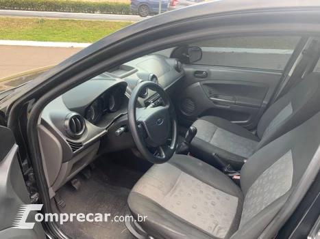 FIESTA 1.0 MPI Class Hatch 8V