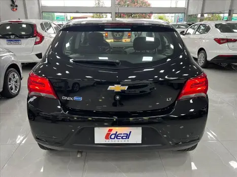 ONIX 1.4 MPFI LT 8V FLEX 4P AUTOMÁTICO