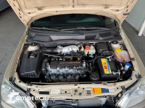 ASTRA 2.0 MPFI Advantage 8V