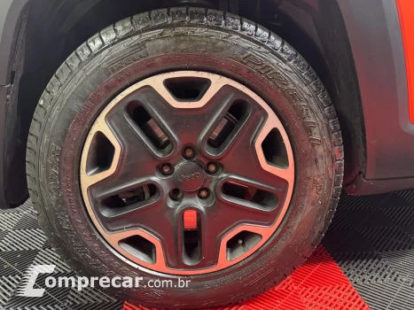 RENEGADE 2.0 16V TURBO TRAILHAWK 4P 4X4 AUTOMÁTICO