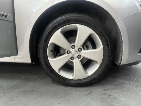 Cruze 1.8 Lt 16V Flex 4P Automático
