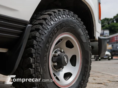 D20 - 4.0 CUSTOM DE LUXE CS 8V TURBO 2P MANUAL